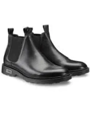 CULT D53 Ozzy 3326 size 42 Fits like 43