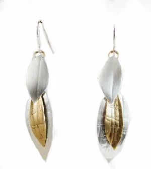 E3520w ELEGANT LINKS EARRINGS