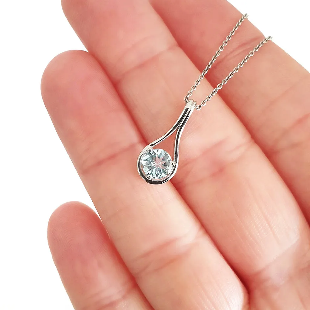 Elegant Double Line Bale Aquamarine Pendant