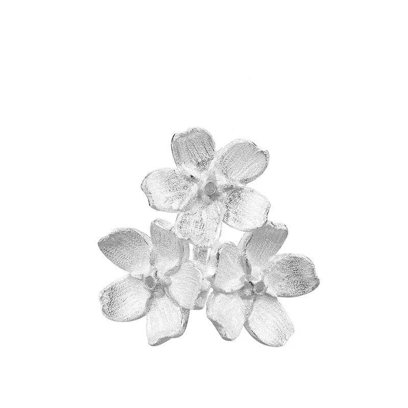 Elegant Forget-Me-Not Flower Necklace