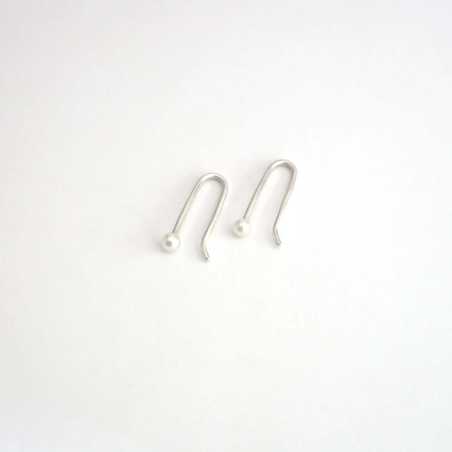 Elegant Hand-Made Pearl Ear Climber Earrings - 0150