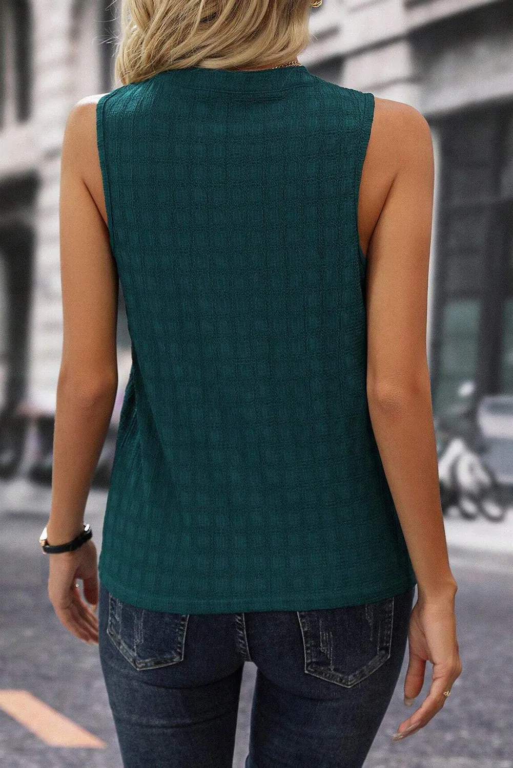Elegant Lattice Textured Split Neck Tank Top