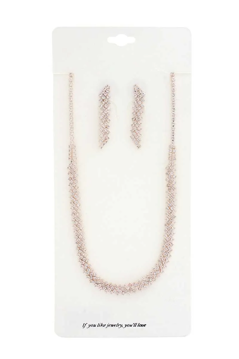 Elegant Rhinestone Loop Necklace