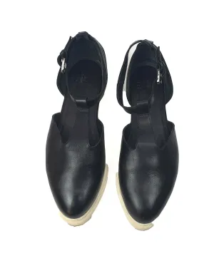 Elk black tee bar style shoes size 37