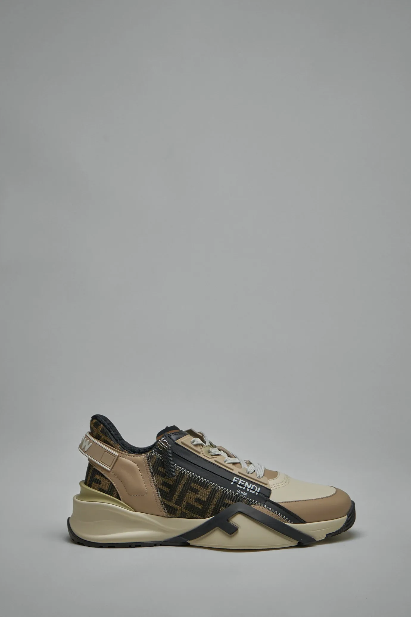 Flow Sneakers