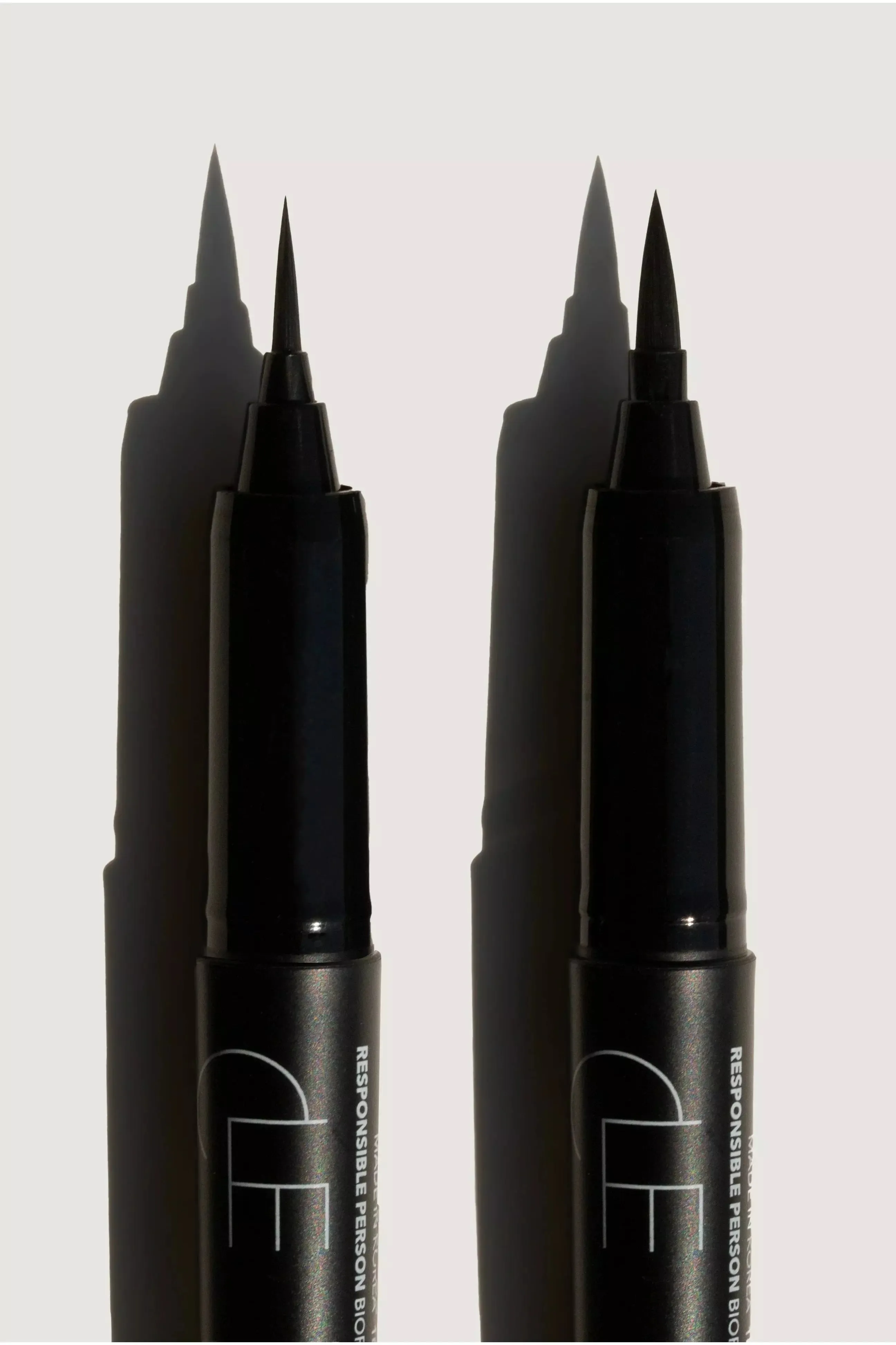 Fluid Touch Liquid Liner