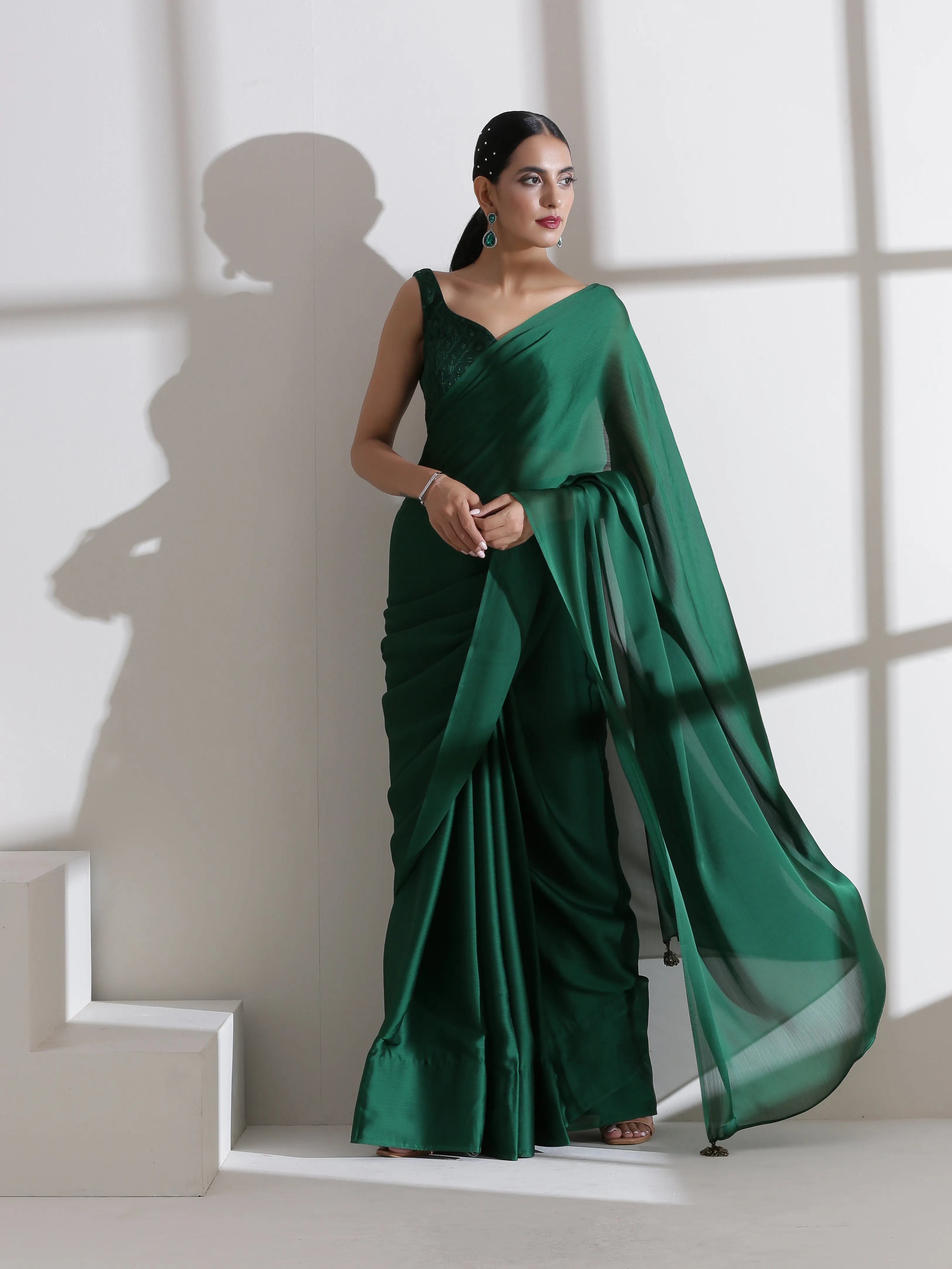 Green Royal Saree With Embroidered Blouse Fabric