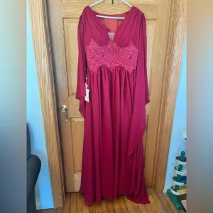Lanting red, Elegant Lace Evening Gown