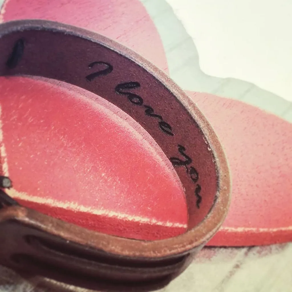Leather Bracelet | Custom Engraving | (.75" wide) | Full Grain Leather Bracelet w Elastic Closure