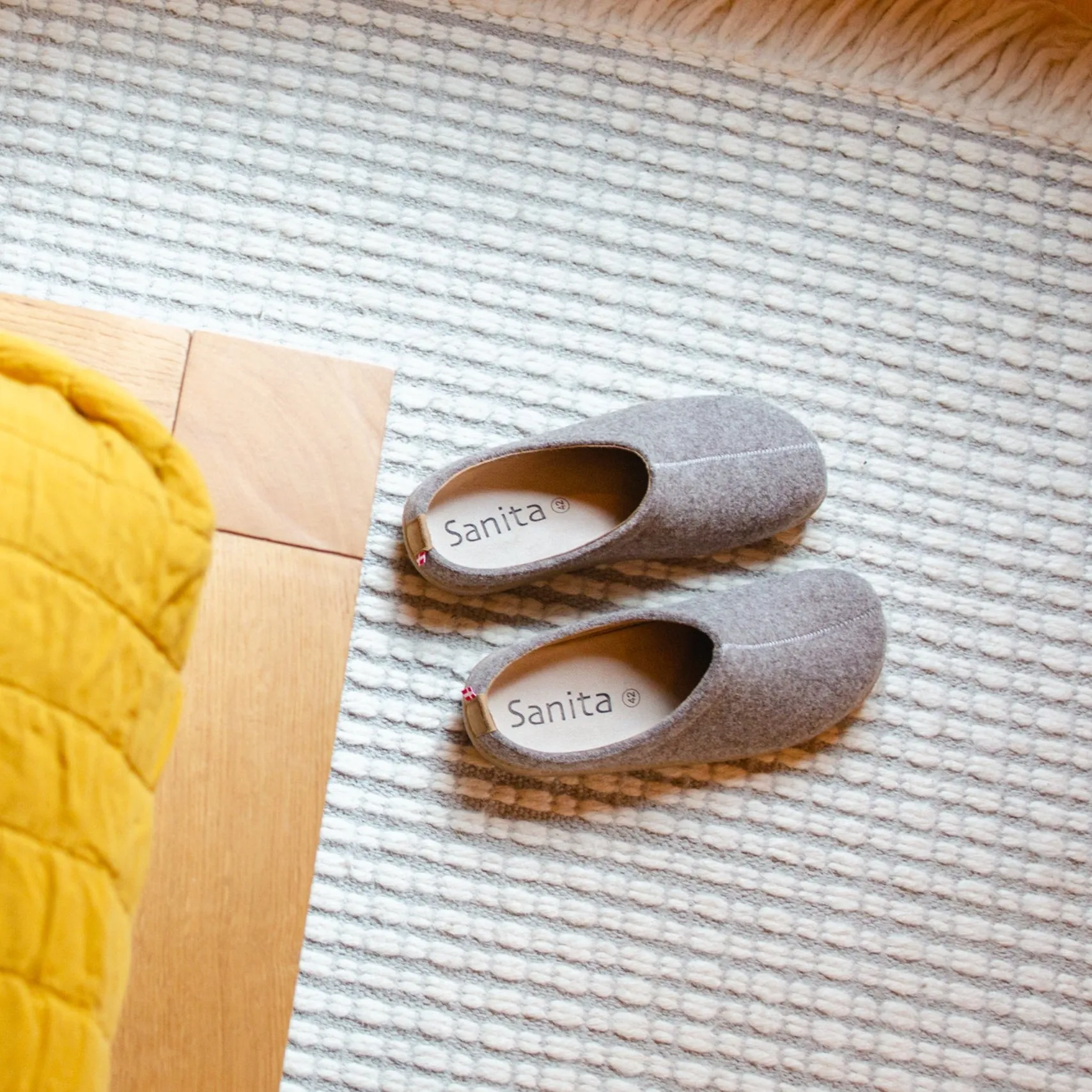 Lodge Slide Unisex Slipper in Stone