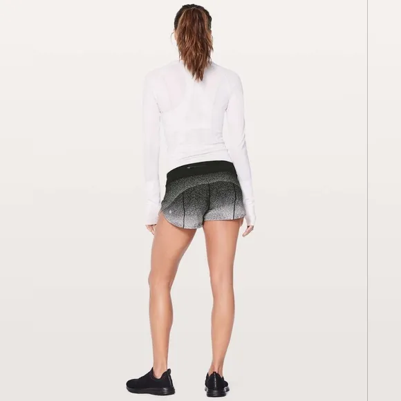 Lululemon Speed Up Mid-Rise Short 2.5&quot; (Ombre Speckle Stop White Black) Size 8