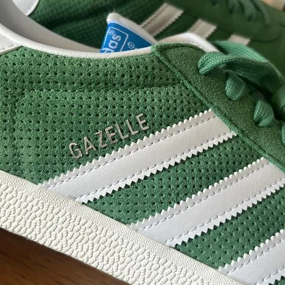 Mens Adidas Gazelle Sneakers Size 11