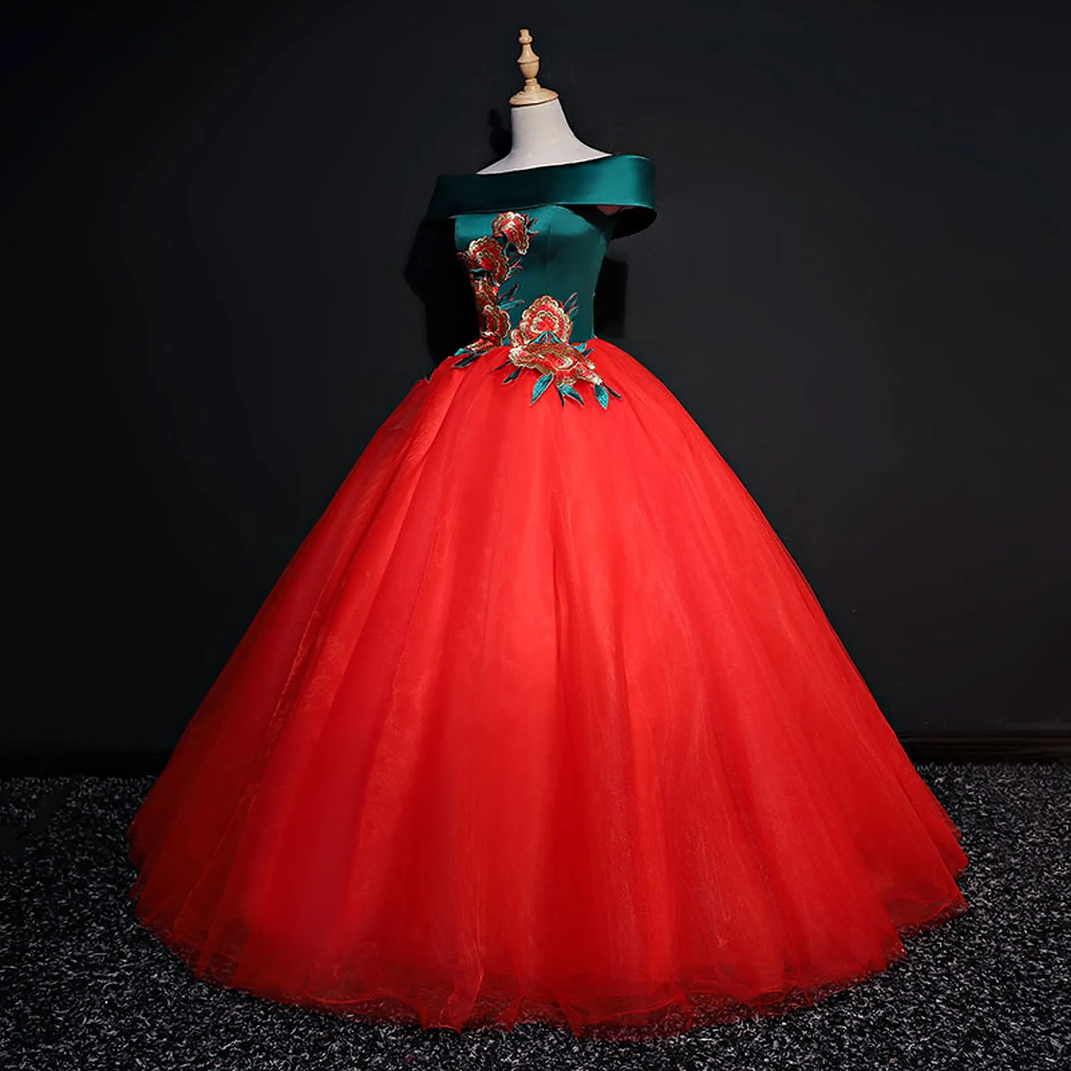 Red Elegant Off-Shoulder Prom and Quinceañera Dress